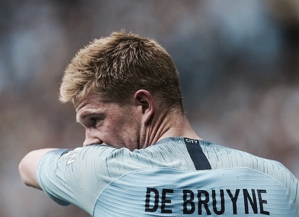 湖人浓眉哥篮下统治球队获胜（浓眉统治内线助湖人取胜）