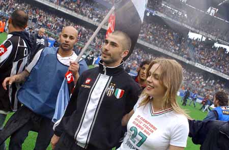 世界杯抽签出炉！法国挪威造死亡之组,阿根廷葡萄牙上签,美国好签（世界杯抽签揭晓：法国、挪威陷入死亡之组，阿根廷、葡萄牙签运上佳，美国签位理想）