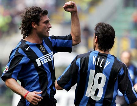 泰伦·卢谈18次失误：我们得保护好球权，不能失误让对手快攻（泰伦·卢谈18次失误：必须保护球权，别给对手快攻机会）