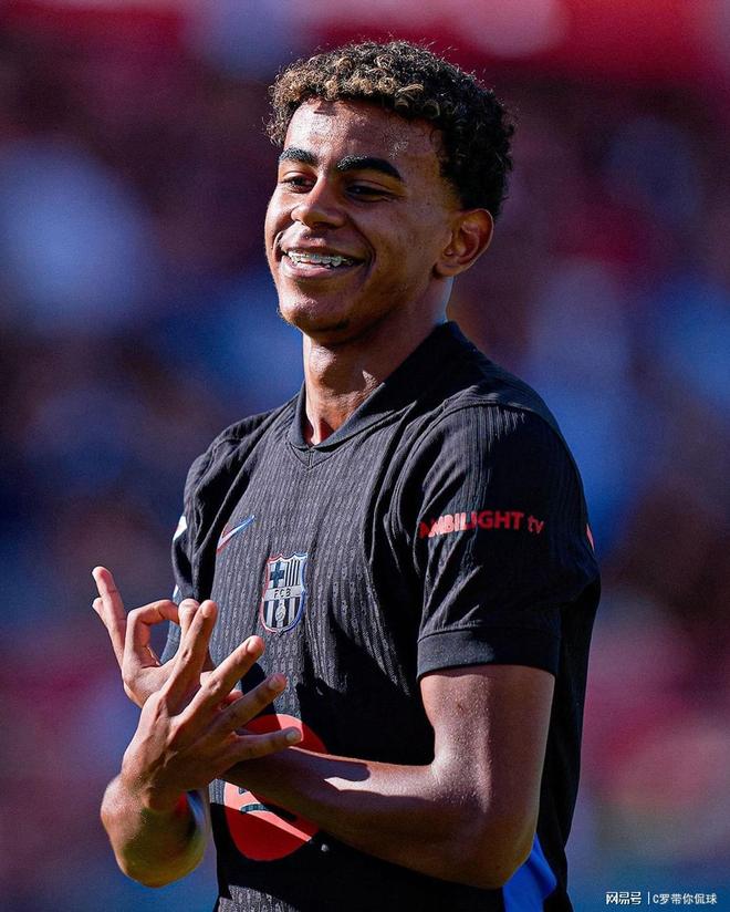 特瓦斯：皇马最爱编造谎言，他们喜欢捏造假信息来向西甲施压（特瓦斯指责皇马热衷捏造虚假信息，借此向西甲施压）