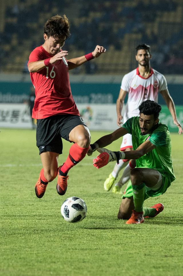 莫雷托：那不勒斯将与孔蒂会谈，讨论是否以及如何继续合作（莫雷托：那不勒斯将与孔蒂会面，商讨是否继续合作及具体方案）