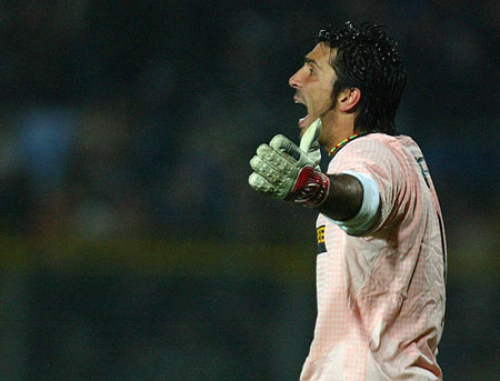 久违了！十年之后黑猫再战纽卡，英超的东北德比有何不同？（阔别十年，黑猫再遇纽卡：英超东北德比有哪些变化？）