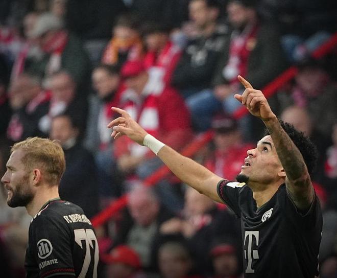 西班牙大名单：亚马尔领衔，奥尔莫在列，卡瓦哈尔、佩德里伤缺（西班牙公布名单：亚马尔成焦点，奥尔莫入选，卡瓦哈尔与佩德里因伤缺阵）