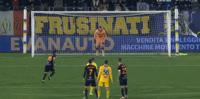 15战13负，战绩西部排倒数，4大新援集体翻车！主帅赢麻了（开季15战2胜13负，西部垫底，四大新援集体失灵，主帅赢麻了）