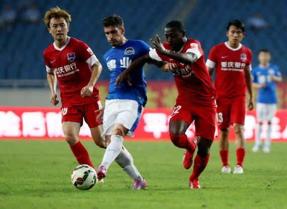 米兰双雄先后遭淘汰，那不勒斯与博洛尼亚会师意超杯决赛（米兰双雄相继出局，那不勒斯与博洛尼亚会师意超杯决战）