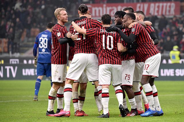 TA：热刺本赛季的定位球表现出色，曼联需要加强定位球防守（TA：热刺本季定位球强势，曼联亟需提升死球防守）