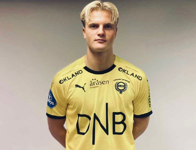 记者：拜仁寄希望于孔帕尼能说服于帕梅卡诺续约留队（记者：拜仁盼孔帕尼出面劝说于帕梅卡诺续约留队）